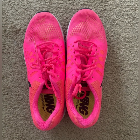 Nike Neon Pink Running Shoes - Picture 3 of 8